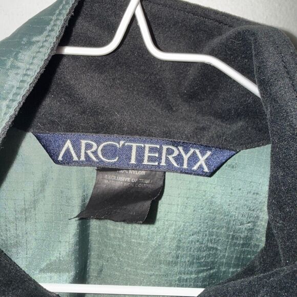 Vintage Arc'teryx Tau Pullover 1/2 Zip Windbreaker - Sage L - Picture 6 of 9